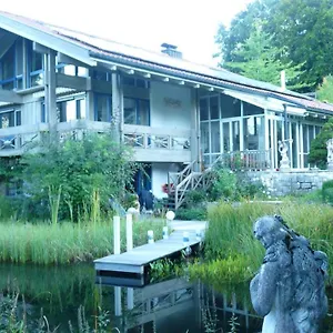  Apartment Im Gartenparadies